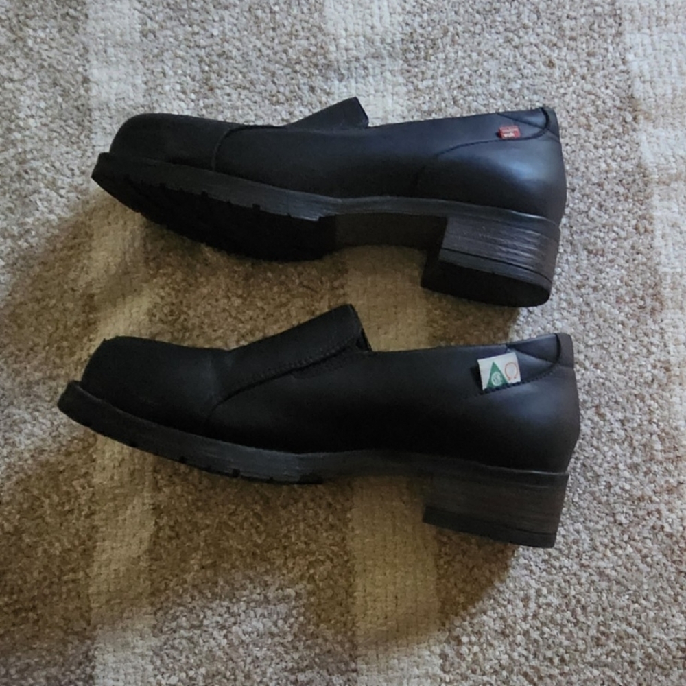 Classic Black Women's Loafers - Picture 6 of 11